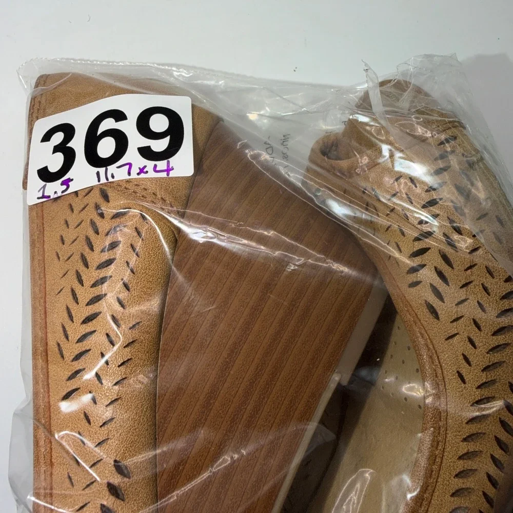 City Classified Womens 8.5 Tan Laser Cut Peep‎ Toe Wedge Heel Boho Comfort L1